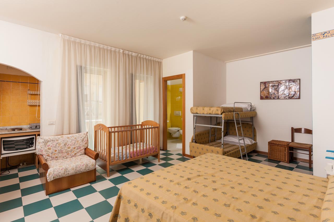 Hotel Resort Marinella Gabicce Mare Eksteriør billede