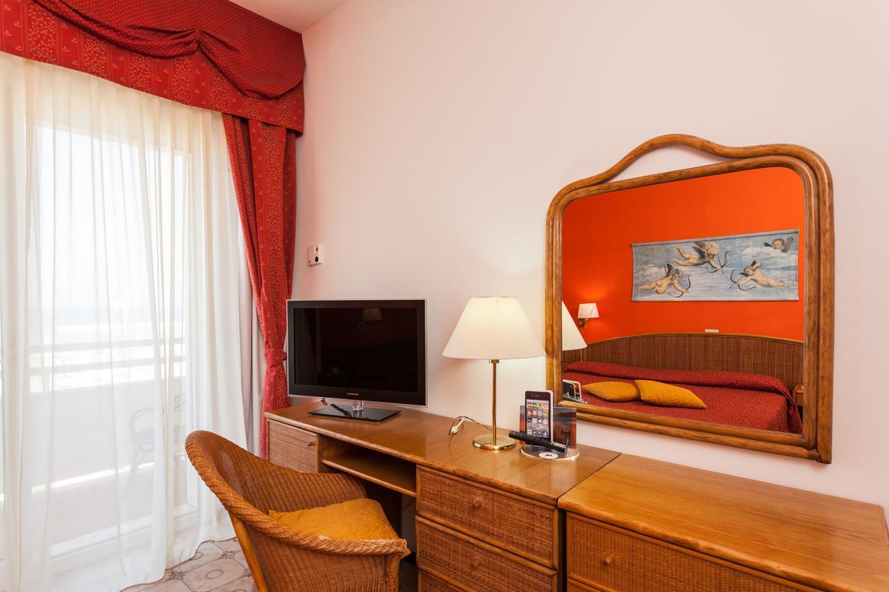 Hotel Resort Marinella Gabicce Mare Eksteriør billede