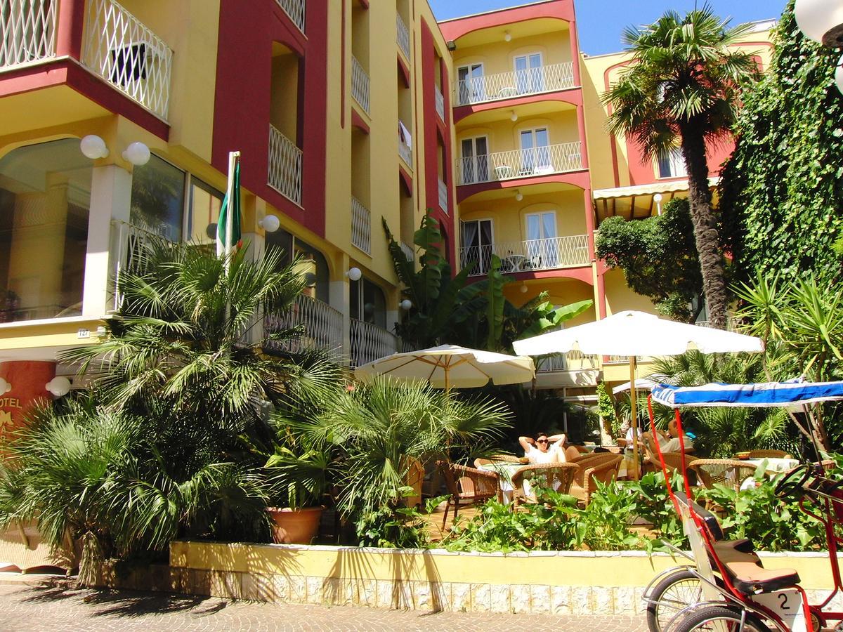 Hotel Resort Marinella Gabicce Mare Eksteriør billede