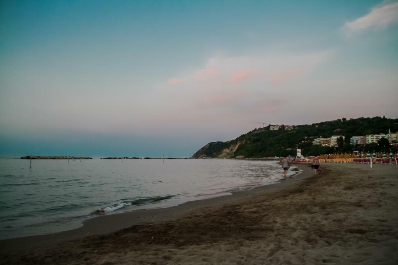 Hotel Resort Marinella Gabicce Mare Eksteriør billede